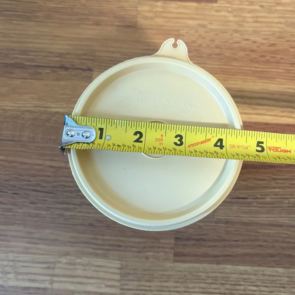 Tupperware‎ Wonderlier Bowl 148-8 Harvest Yellow Seal Frosted Clear Small Good